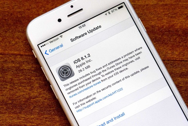 Пользователи iOS 8.1.2 отмечают быструю разрядку батареи