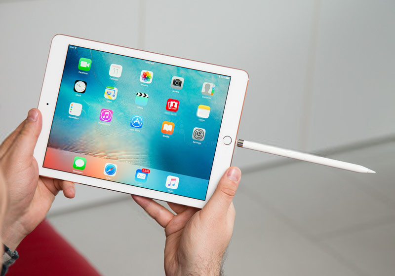 Apple выпустила первую бету iOS 9.3.3