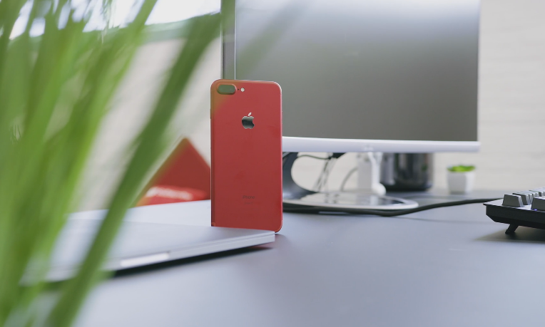 Анбоксинг и первое впечатление о новом iPhone 7 Plus RED Special Edition