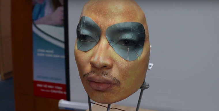 Face ID взломали при помощи маски за $200