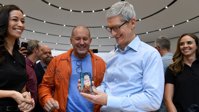 Цифры дня: Apple рассказала, сколько продала и сколько заработала