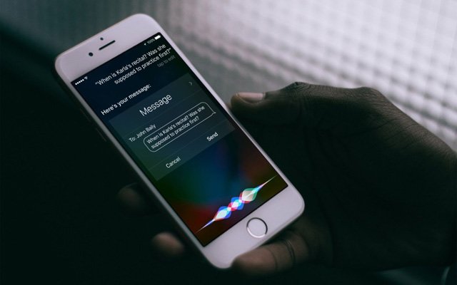 Apple рассматривает возможность создания новой Siri