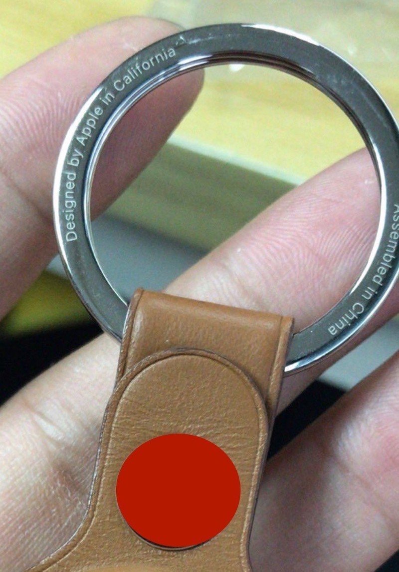 alleged-apple-airtag-keychain-accessory