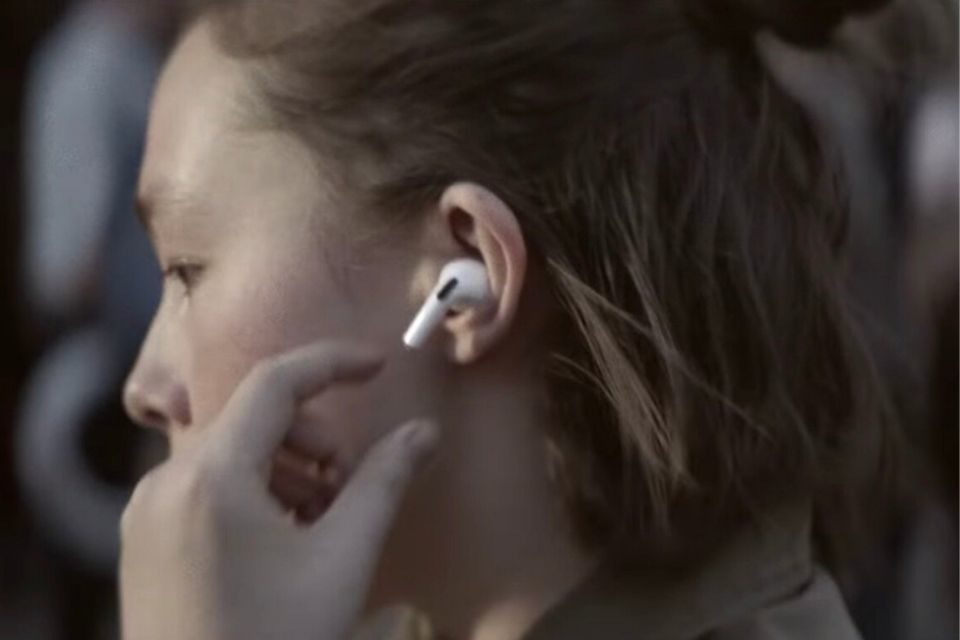 AirPods-Pro-Snap-The-Apple-Post-960x640